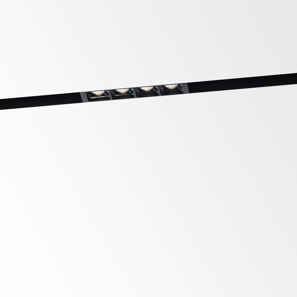 M - DOT.COM M4 93051 MDL B-B